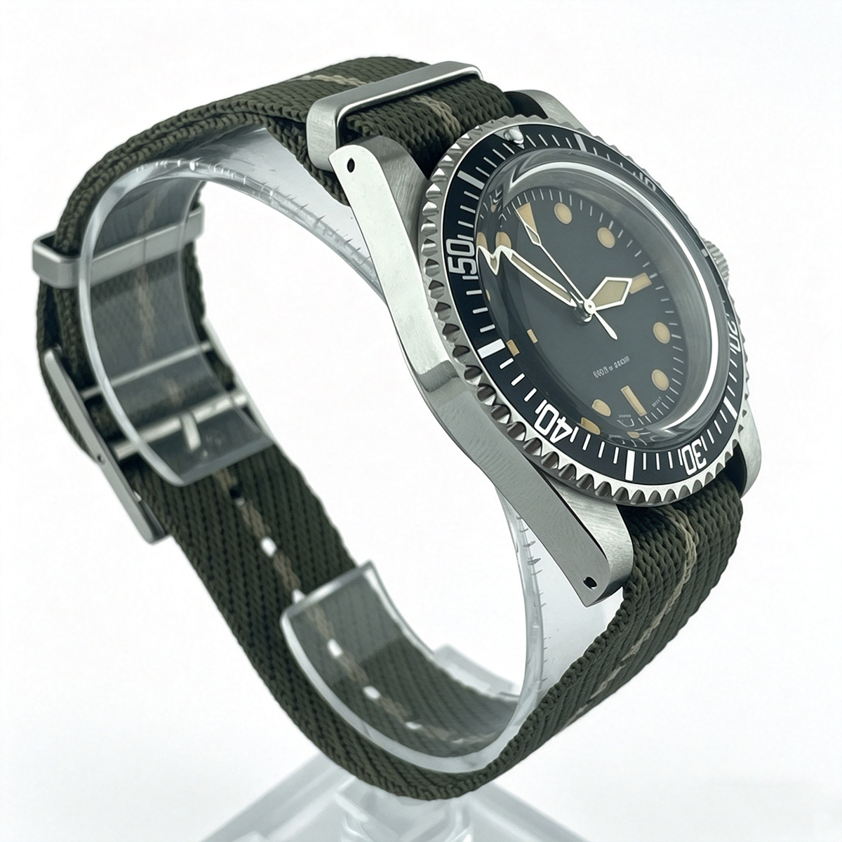 39.5mm Diver Retro Watch No Ca - đánh giá và giá Tropic Strap Vintage